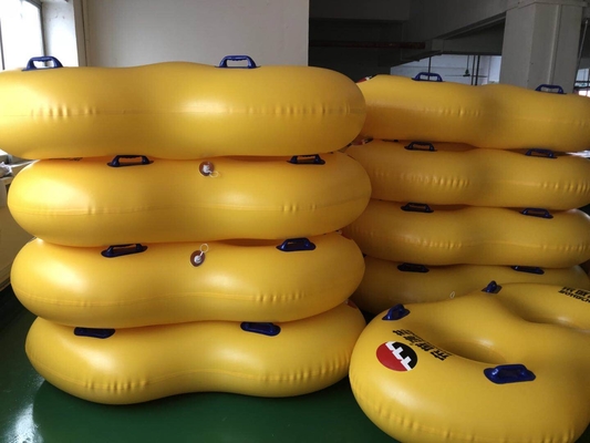 Tubo gonfiabile per quattro persone per scivolo d'acqua di tornado di 34 cm di diametro interno