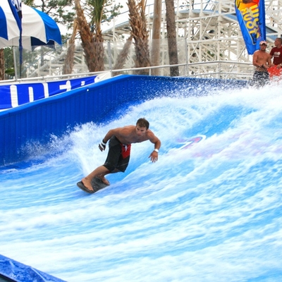 Bordi su misura di uso della gente del doppio di giro dell'acqua di Flowrider di colore per il parco dell'acqua