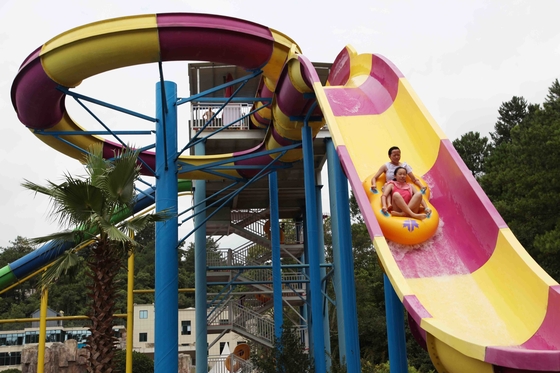 Attrezzatura su misura del parco dell'acqua che eccita i Waterslides della vetroresina dello stagno di Swwiming per gli adulti