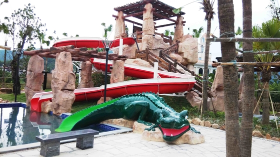 Scorrevole bianco del parco dell'acqua di colore, altezza dell'interno degli acquascivoli 6m della vetroresina del gioco della famiglia per il parco dell'acqua