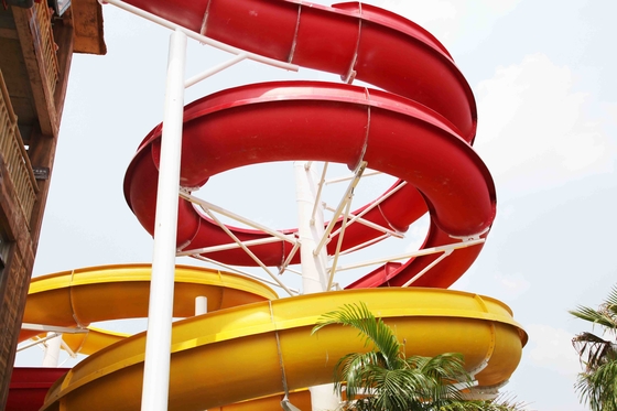 CE rosso a spirale su ordinazione degli acquascivoli degli acquascivoli all'aperto FRP della vetroresina
