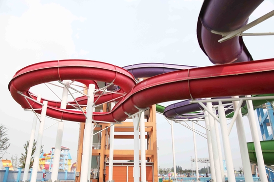 Acquascivoli a spirale su ordinazione di vendita calda per il parco dell'acqua dell'acqua in Cina