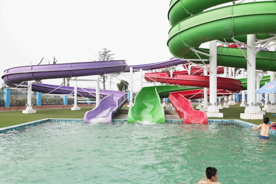 Il parco su misura dell'acqua della famiglia fa scorrere l'acquascivolo all'aperto della vetroresina per il parco di divertimenti