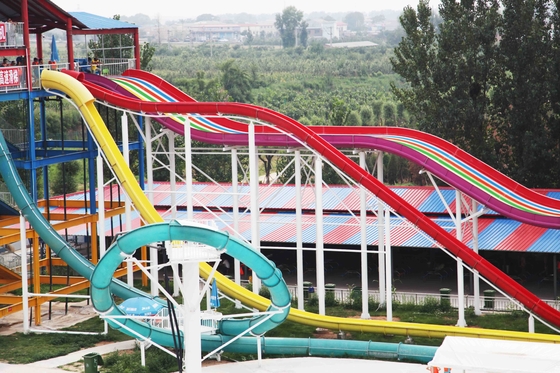 Emozionante scivolo Parco Acquatico Scivolo Acquatico in fibra di vetro Scivoli Acquatici Altezza piattaforma 16m