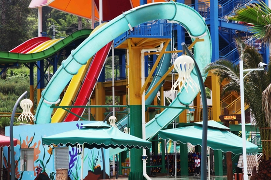 Emozionante scivolo Parco Acquatico Scivolo Acquatico in fibra di vetro Scivoli Acquatici Altezza piattaforma 16m