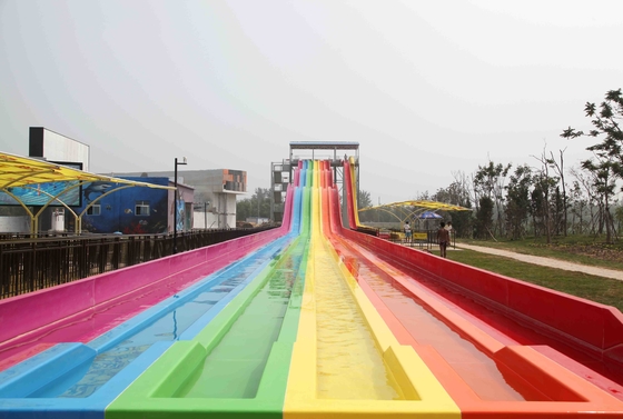 Acquascivoli all'aperto commerciali degli acquascivoli su ordinazione dell'arcobaleno FRP rossi/giallo/verde