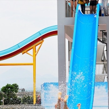 Giochi dell'interno/all'aperto degli acquascivoli della vetroresina per i bambini/centro di villeggiatura della famiglia
