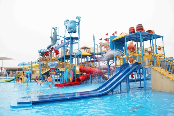Fortezza dell'acqua di divertimento con l'acquascivolo/Waterslide adulti dei bambini