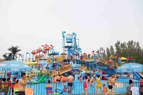 Fortezza dell'acqua di divertimento con l'acquascivolo/Waterslide adulti dei bambini