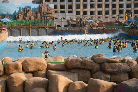 Onda di Tsunami Parco acquatico personalizzato macchina delle onde per il divertimento in famiglia nel parco acquatico 3 metri