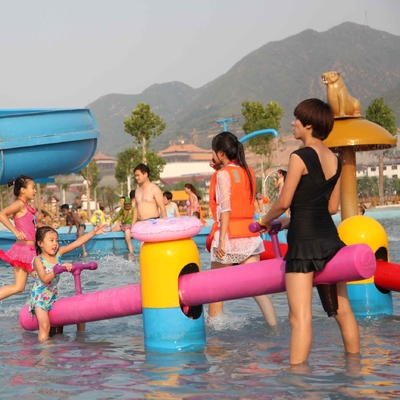 L'attrezzatura del parco dello spruzzo di divertimento per i bambini innaffia i giochi/il campo da giuoco interattivo parco dell'acqua
