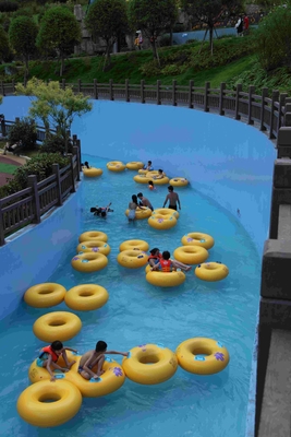 Stagni pigri del fiume del galleggiante del parco a tema dell'acqua per l'adulto ed i bambini nel parco gigante dell'acqua