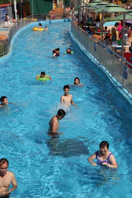 Attrezzatura commerciale del parco dell'acqua della piscina pigra gigante per la famiglia