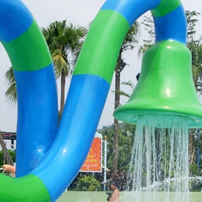Attrezzatura su misura del parco dello spruzzo del fiore della vetroresina, gioco dell'acqua di spettacolo della famiglia