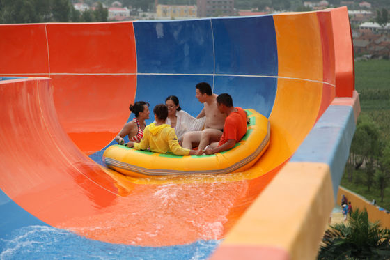 Variopinto sopra gli acquascivoli al suolo della vetroresina, scorrevole dello stagno della vetroresina per il parco gigante dell'acqua