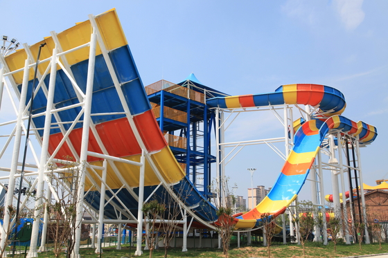 Resina gigante di Ashland/DSM degli acquascivoli della vetroresina del boomerang, altezza della piattaforma di 18.75m