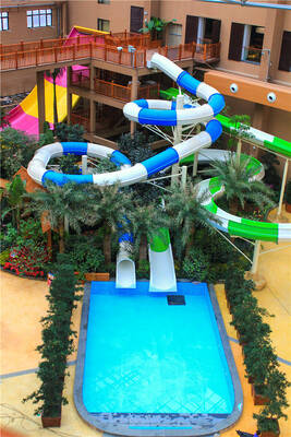 Slide idraulico a spirale su misura a più corsie per parchi acquatici - Produttore certificato SGS