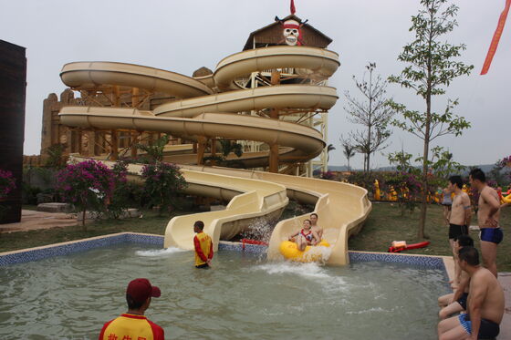Slide idraulico a spirale su misura a più corsie per parchi acquatici - Produttore certificato SGS